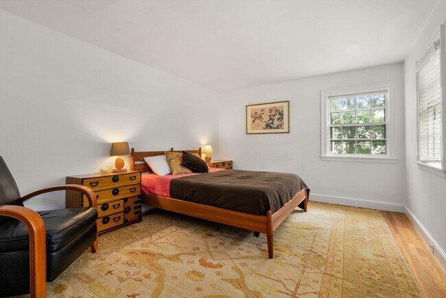 Building Photo - 205 Brattle St