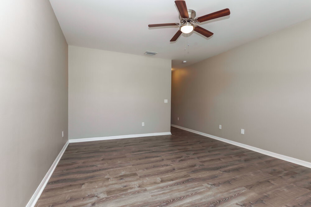 Building Photo - 2564 Surfside Blvd