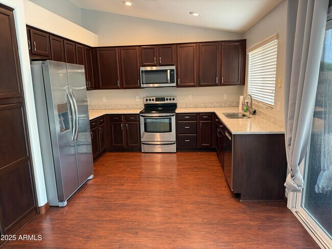 Building Photo - 4629 E Lavender Ln