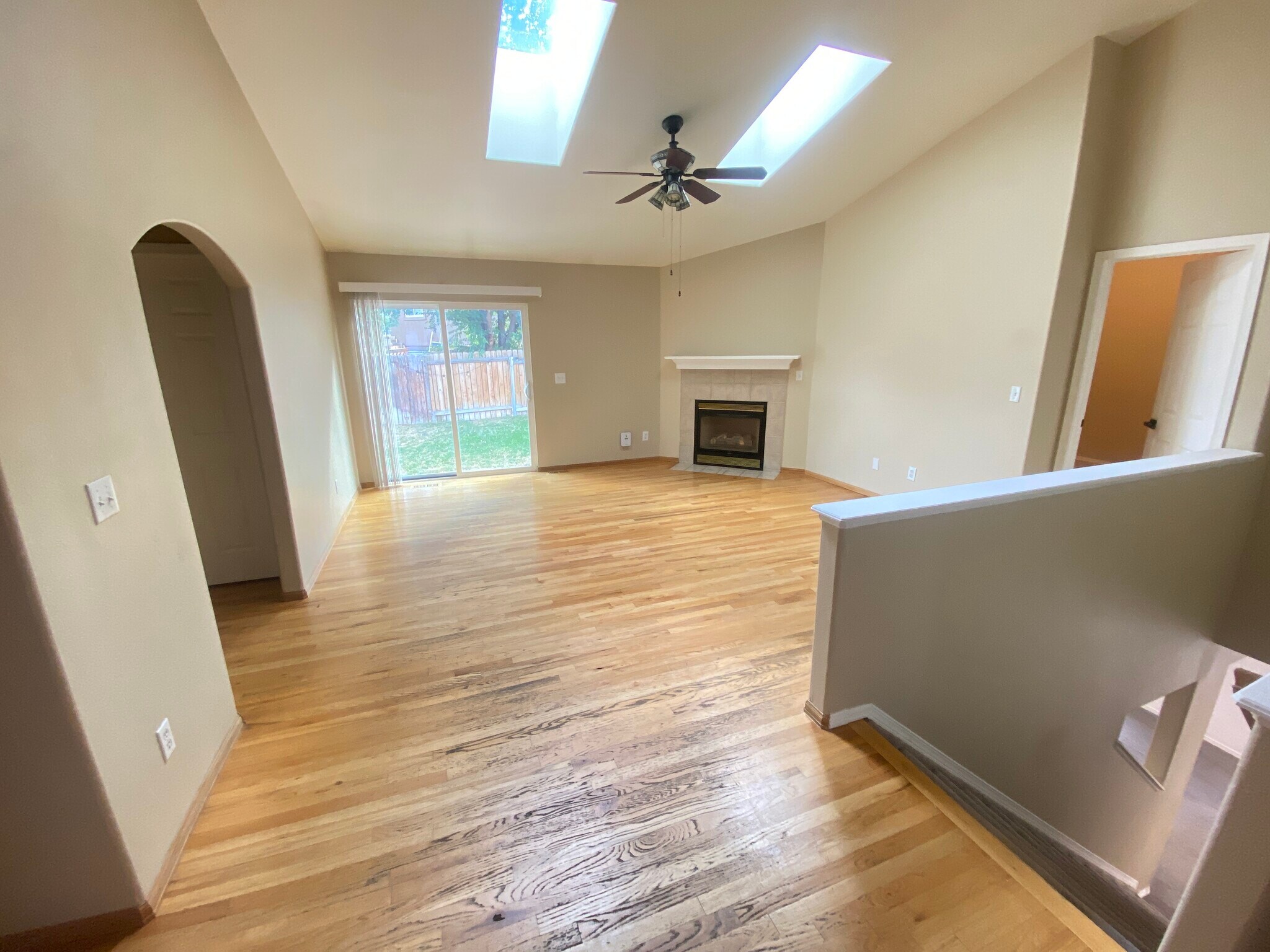 Building Photo - 1223 Gumwood Dr