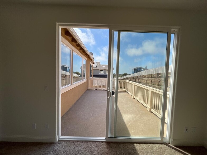 Deck connected to Master Suite - 499 Russell Way