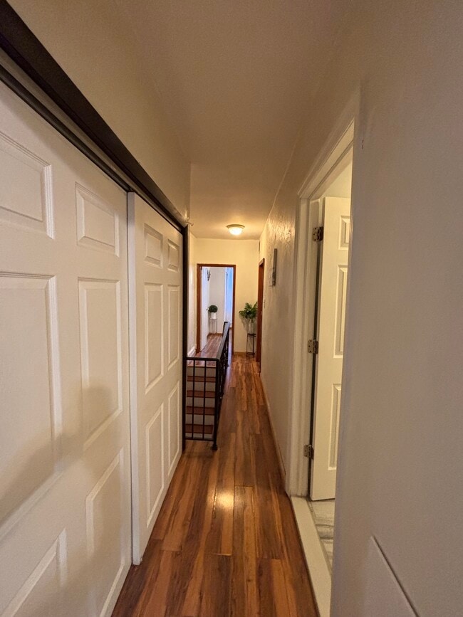 Building Photo - 1529 S 28th St