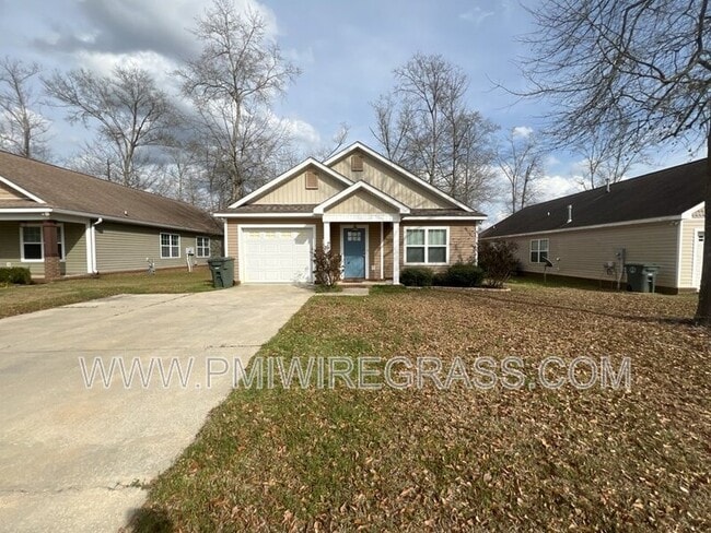 Building Photo - 214 Winterberry Way