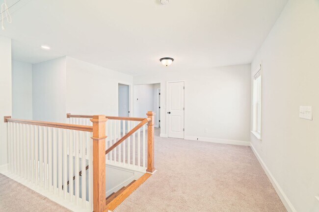 Building Photo - Spacious Lowcountry Retreat in Moncks Corner