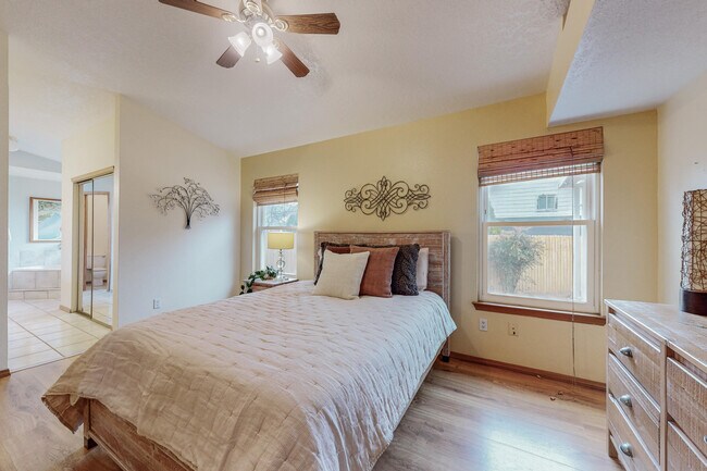 Building Photo - 7804 Juneberry St NW