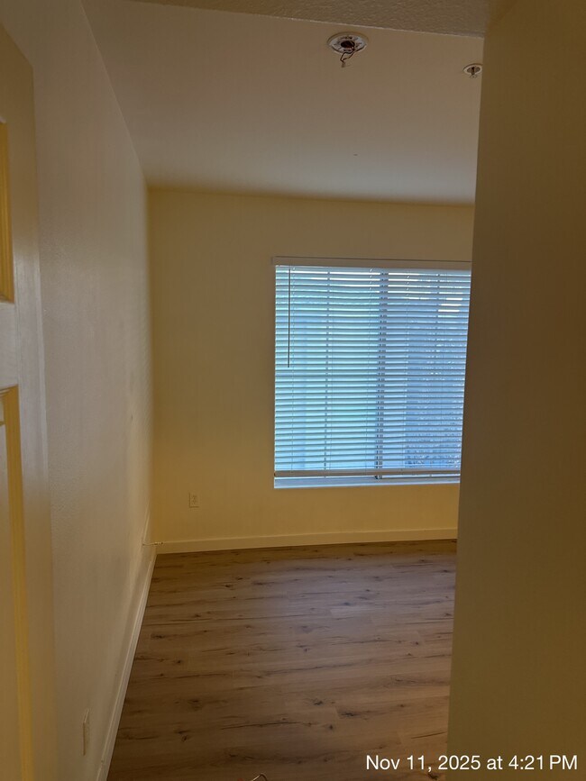 Building Photo - 7143 S Durango Dr