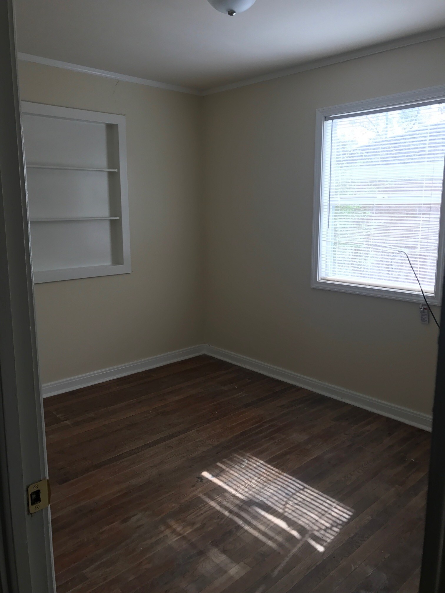 Building Photo - 106 Rosewood Dr