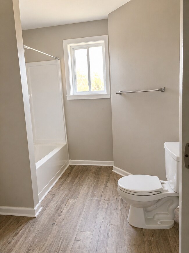 Building Photo - *** Amazing Apartment in Mt. Washington * Pet Friendly * Duplex style * Available Now * Spacious ...