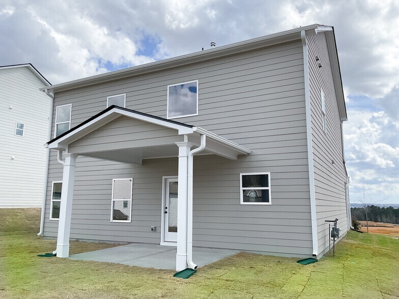 Building Photo - 627 Mountaintop Rd SW