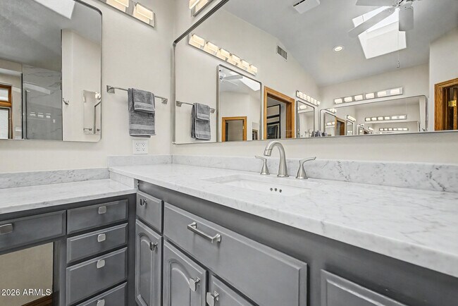 Building Photo - 5812 W Del Lago Cir