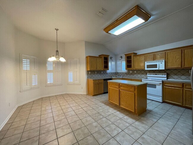 Building Photo - 4205 Capri Dr