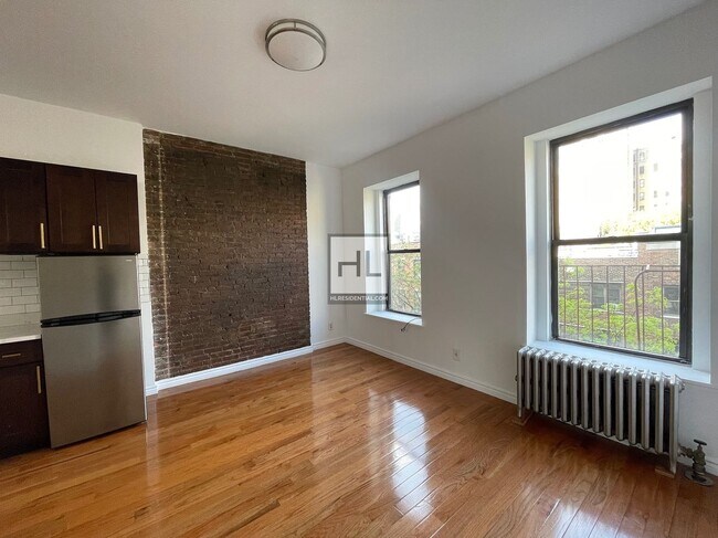 Large 1 Bedroom | 304 East 11th Street - 304 E 11th St New York NY ... - Large 1 Bedroom Apartment For Rent