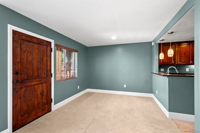 Building Photo - 3957 Nobel Dr