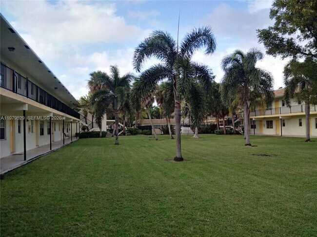 Building Photo - 4160 NW 21st St