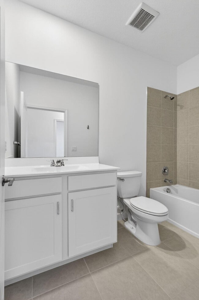 Building Photo - 846 SE grovebush Ln