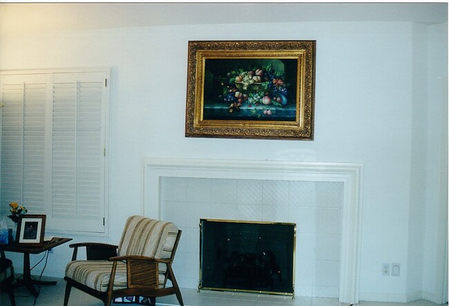Building Photo - 7942 Lake View Ln