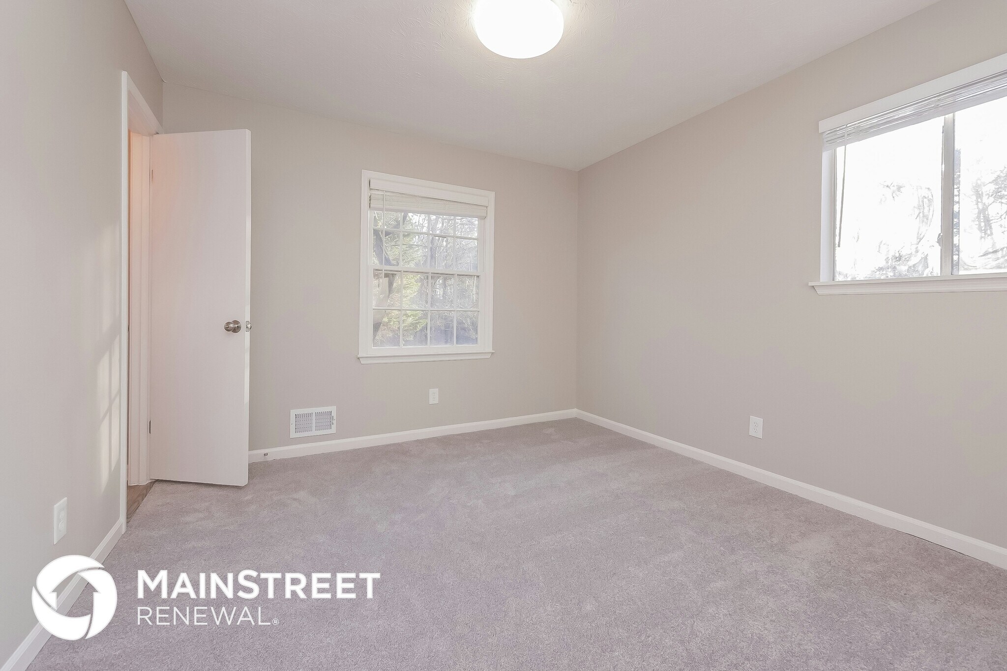 Building Photo - 2826 Bretton Dr