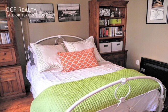 Building Photo - 1712 Rodman St