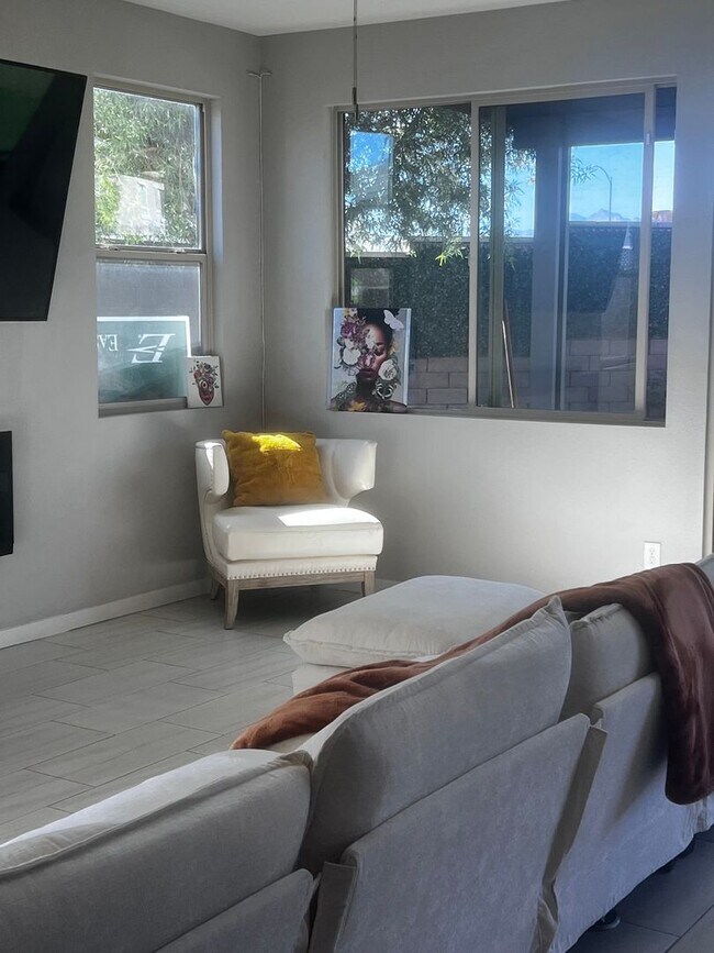 Building Photo - Spacious 3BR House in North Las Vegas