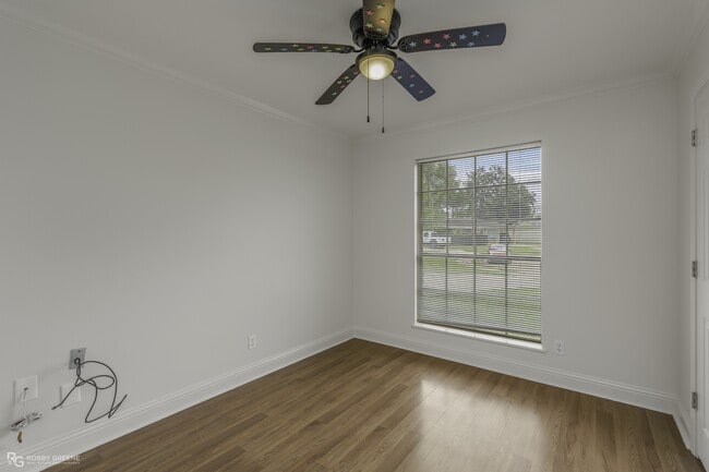 Building Photo - 3533 Hastings Pl