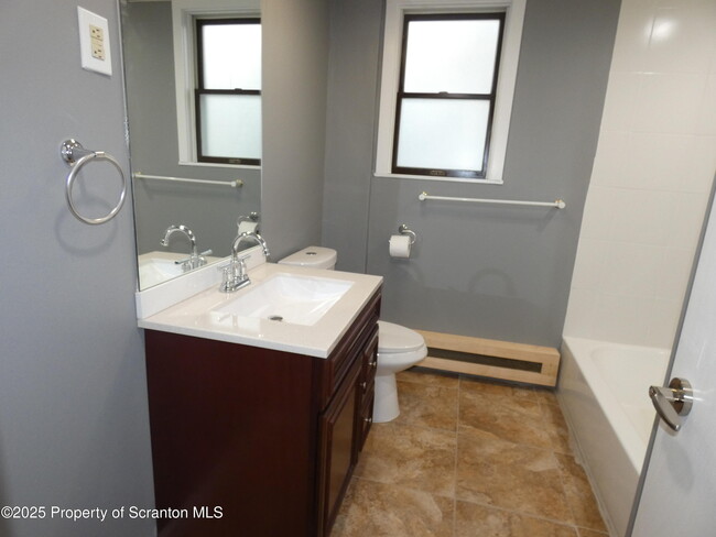 Building Photo - 620 Sanderson Ave