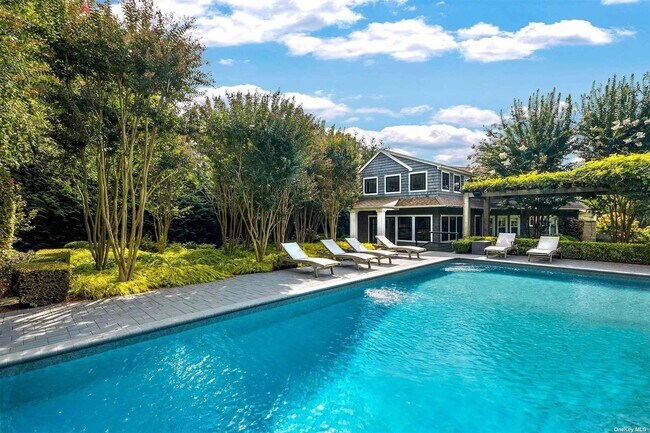 Building Photo - 7 Miller Ln W