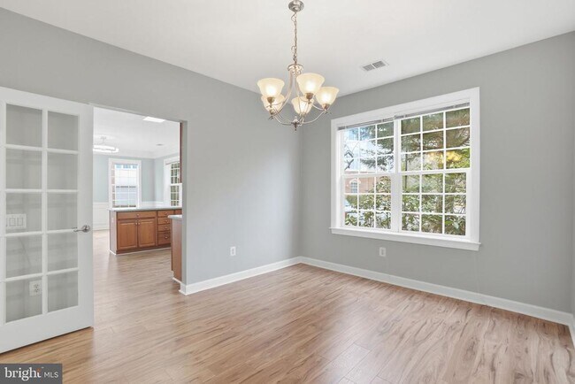 Building Photo - 7871 Rolling Woods Ct