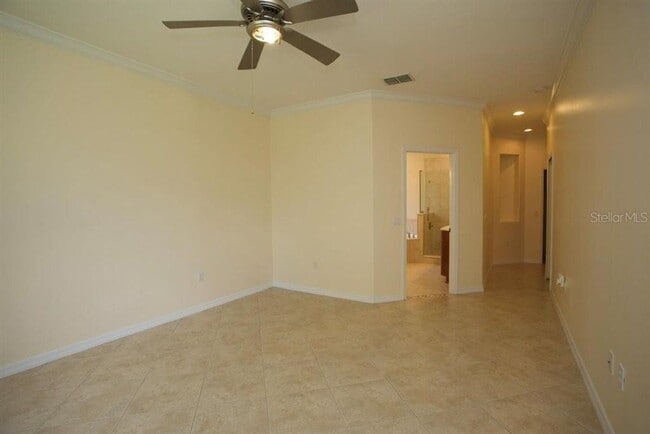Building Photo - 3/2 single family home -Luxury living in Windermere