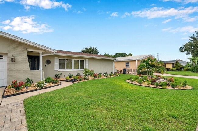 Building Photo - 2420 Fairbanks Dr