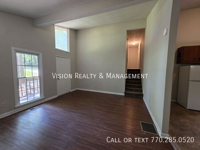 Building Photo - 155 Pine Hill Dr