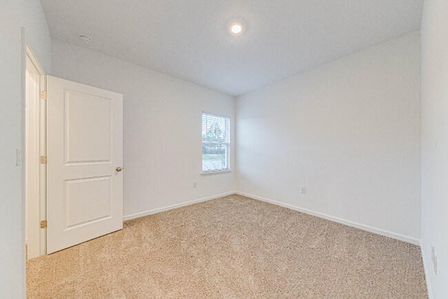Building Photo - 4454 Davos Dr