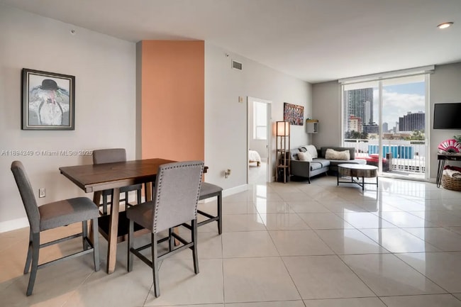Building Photo - 2275 Biscayne Blvd
