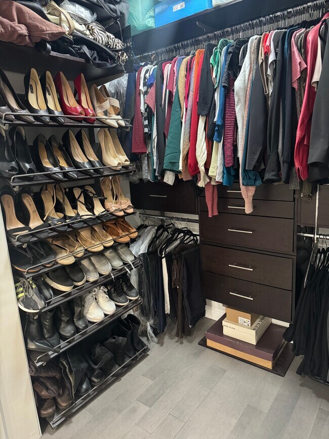 Building Photo - 64-35-35 Yellowstone Blvd