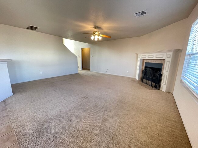 Building Photo - 4-Bedroom House for Rent in Killeen
