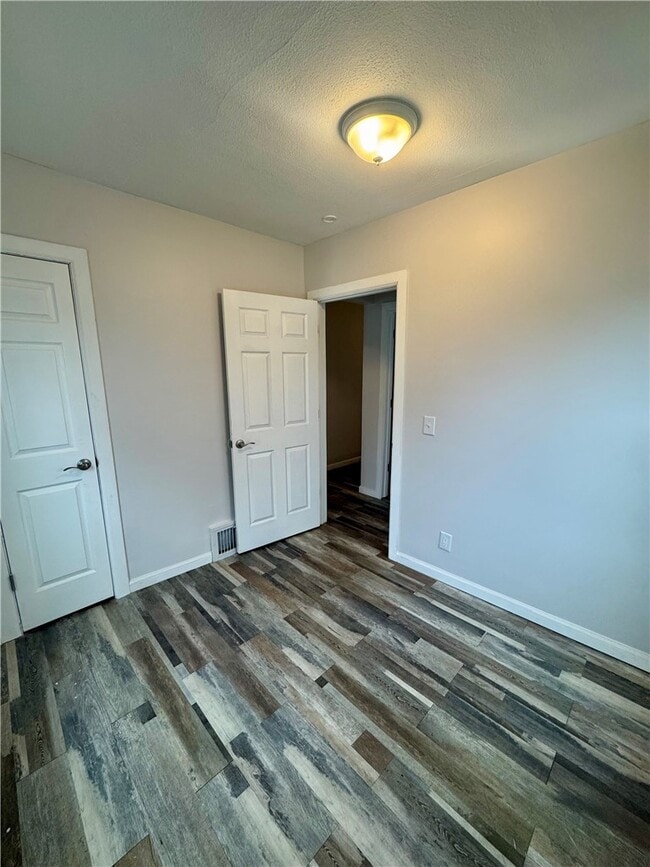 Building Photo - 59 Clark Ave