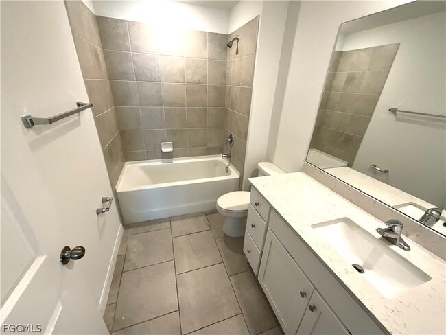 Building Photo - 3905 Treasure Oak Wy