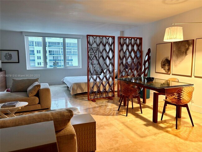Building Photo - 2301 Collins Ave