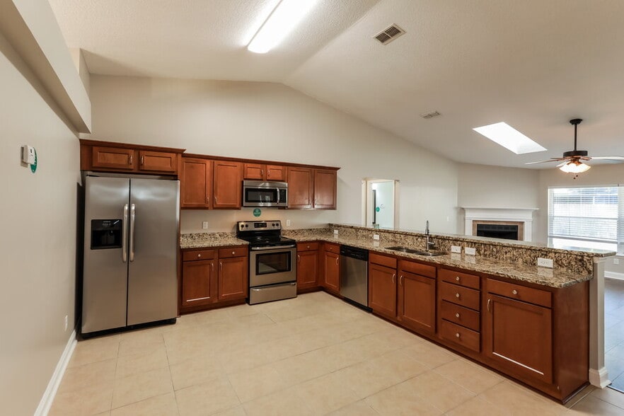 Building Photo - 3490 White Wing Rd