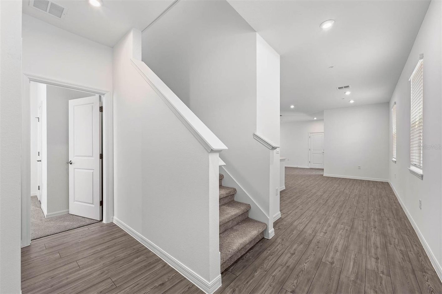 Building Photo - 4718 Inner World Ln