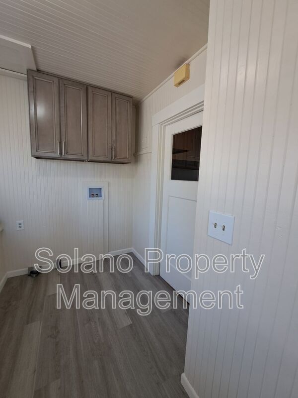 Building Photo - 1938 3rd St