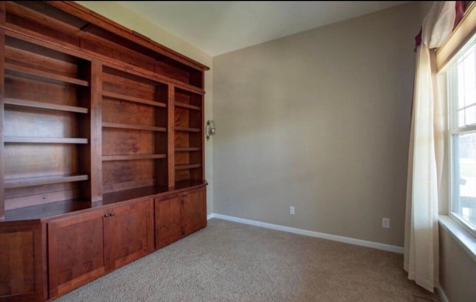 Building Photo - 6281 Sea Gull Cir