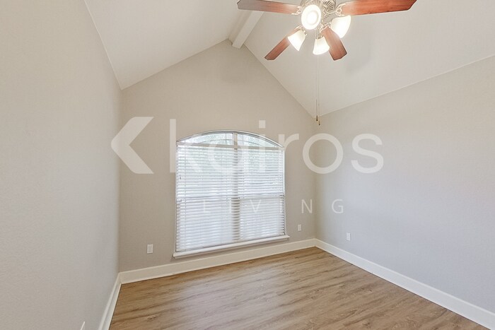 Building Photo - 2105 SE 42nd Ave
