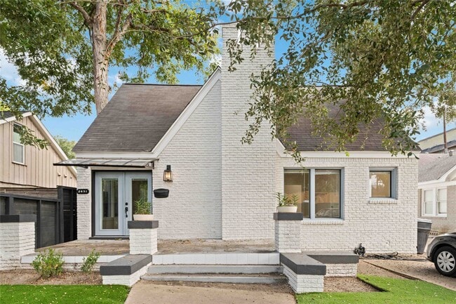 Primary Photo - 2631 Persa St