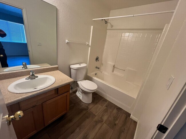 Building Photo - 6659 Ocotillo Ave