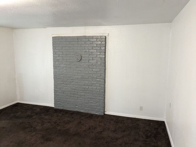 Building Photo - 6879 Co Rd 151