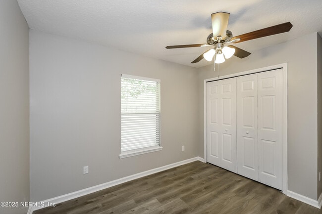 Building Photo - 9441 Harrier Ct