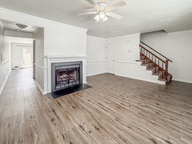 Building Photo - Charming 3 Bedroom, 1.5 Bathroom Townhome in Kempsville