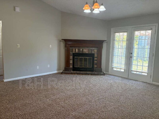 Building Photo - 5925 Dunmore Dr