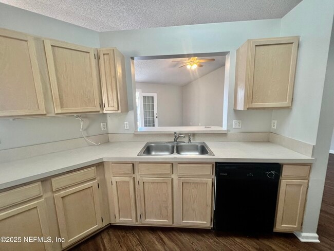 Building Photo - 2315 Companion Cir E