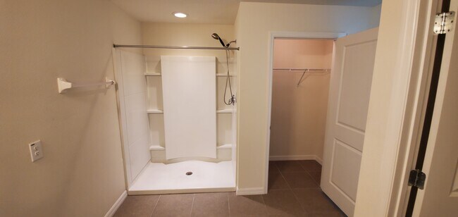 Master Bath, Shower & 2nd Clothing Closet - 7583 Tuscan Bay Cir